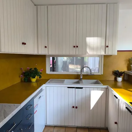 Appartement Maison D'architecte Avec Foret Et Immense Jardin *